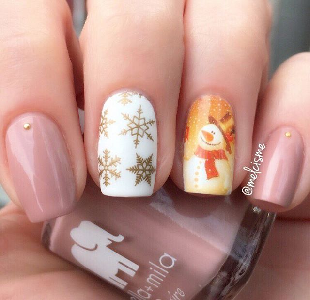 Hottest 50+ Christmas Nail Ideas for 2017-65