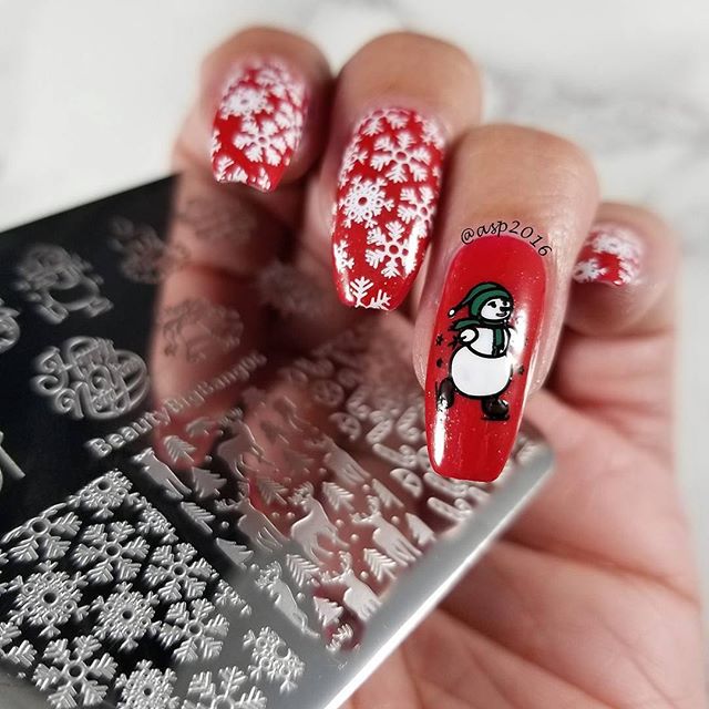 Hottest 50+ Christmas Nail Ideas for 2017-61