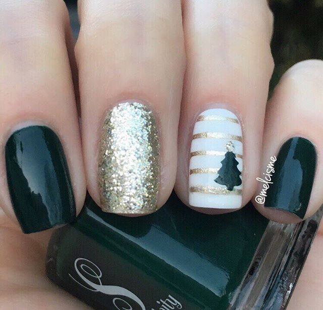 Hottest 50+ Christmas Nail Ideas for 2017-79