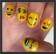 emoji nail designs1