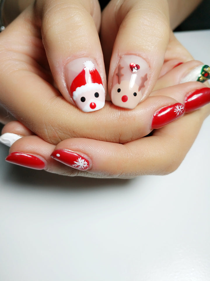 Hottest 50+ Christmas Nail Ideas for 2017-27