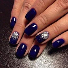 Square Sliver and Cobalt Blue Nail Design