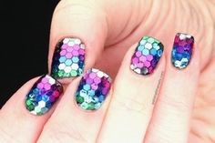 Colorful glitter fish scale nail design