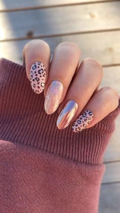 Leopard print Chrome Nail Art Design