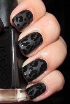 Cute Black Nail Design-13