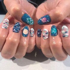 Planet Round Nail Design