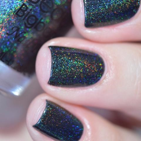 Aurora chameleon holographic nails
