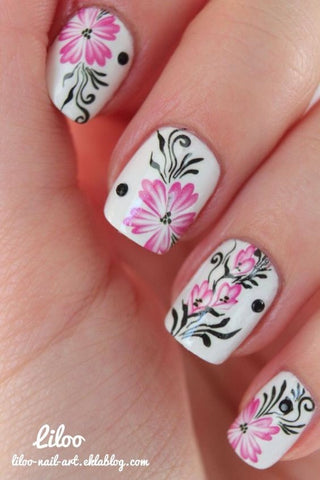 Best Stunning Floral Nail Designs-3