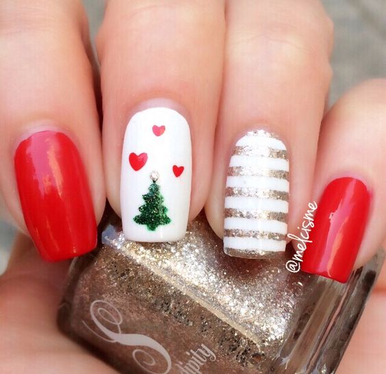 Hottest 50+ Christmas Nail Ideas for 2017-58