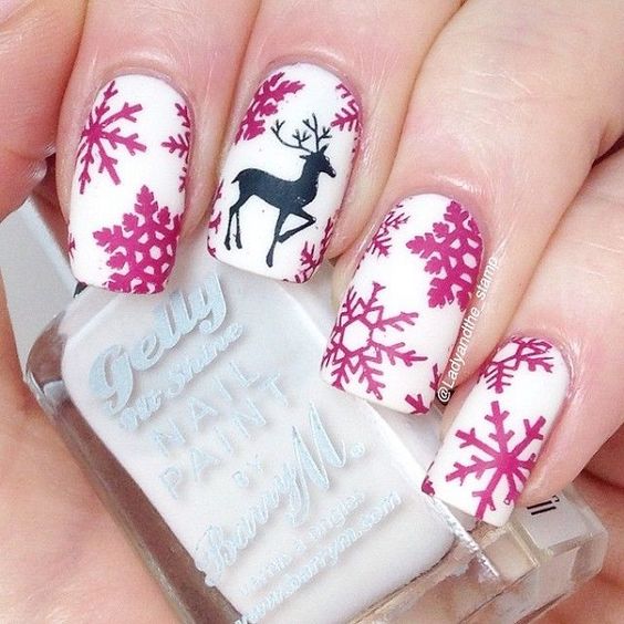Hottest 50+ Christmas Nail Ideas for 2017-11