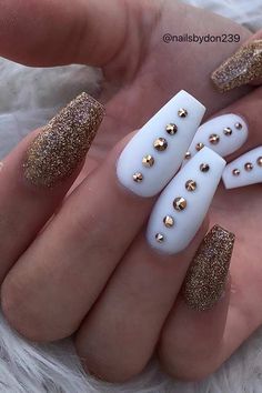 White Nails With Gold Design-8