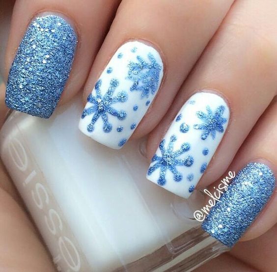 Hottest 50+ Christmas Nail Ideas for 2017-08
