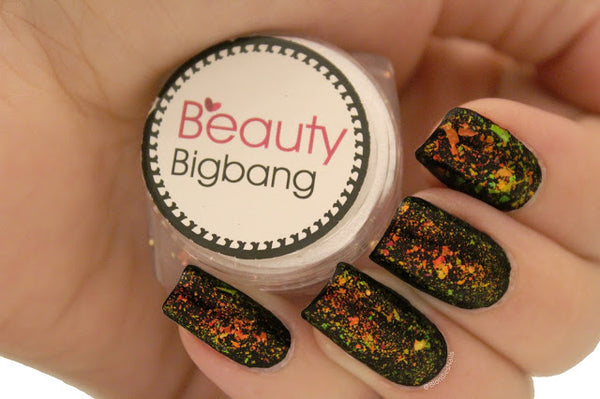 Beauty Big Bang Chameleon Flakes Nail Powders 12A