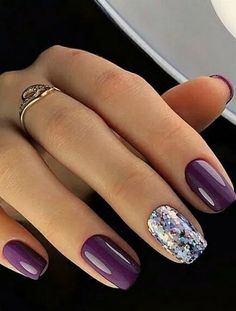 purple Winter Nail Design