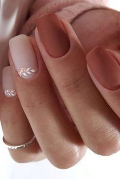 Simple Nude Autumn Nail Design