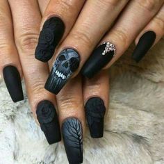 Skull Nails-3