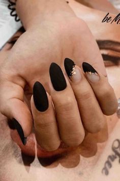 Cute Black Nail Design-2