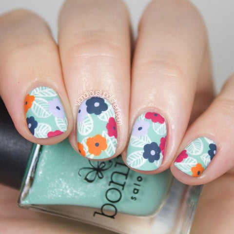 Floral nail art design