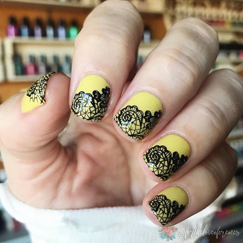 lace nail art design