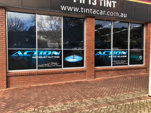 Window signage for Action Autoglass