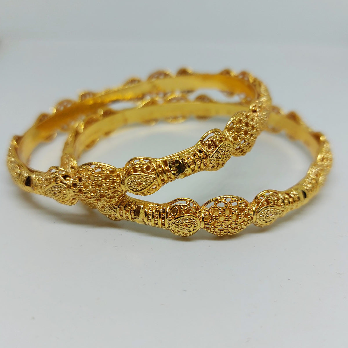 Hs 4849 Gold look Gold polish Bangles – G&B Accessories