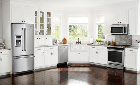 kitchen, clean, appliances, fridge, stove, oven, dishwasher, sink, white, window, hardwood