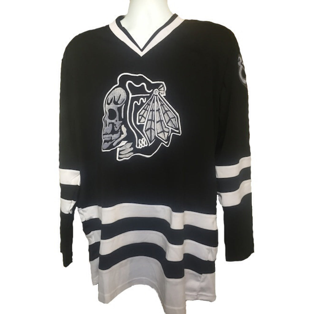 blackhawks skull jersey