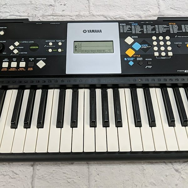 Yamaha PSR-E223 61-Key Electronic Keyboard