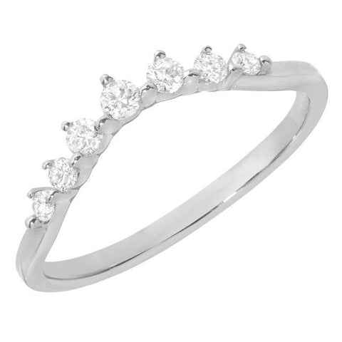 curved-diamond-band-wedding-style