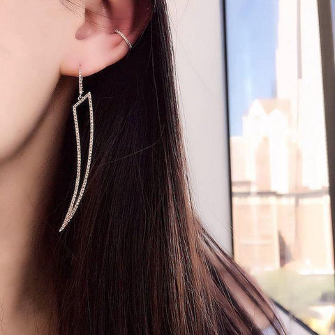 jewelry-trends-earring-cuffs-minimalist