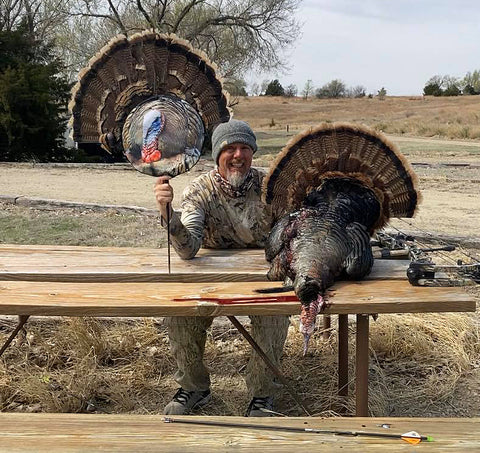 Heads Up Decoy Turkey hunting success with a bow, quick success