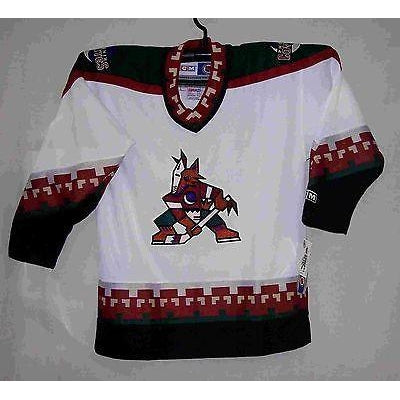 coyotes throwback jersey