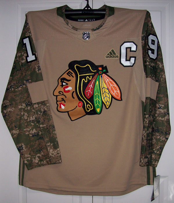 blackhawks camo jersey