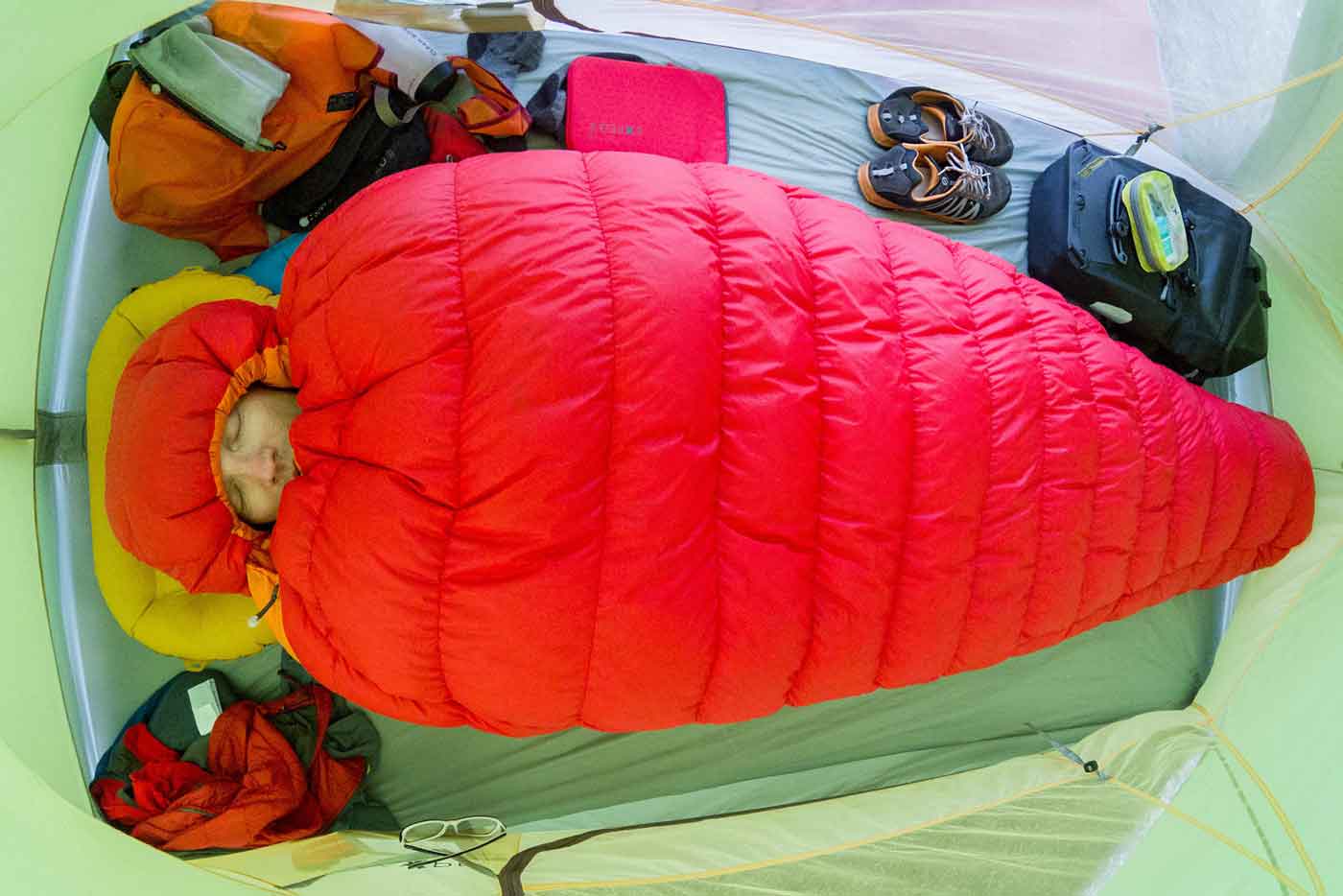 Sleeping comfortably in the outdoors - camp sleep systems