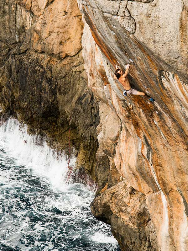 REEL ROCK 12 Chris Sharma 