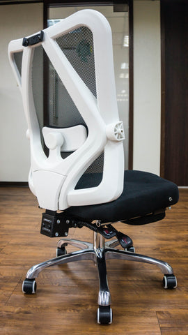 6D人體工學躺椅讓你不在腰酸背痛