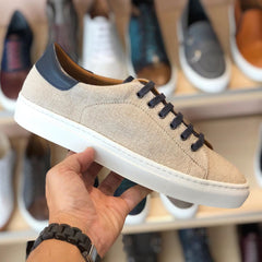 Canvas Sneaker