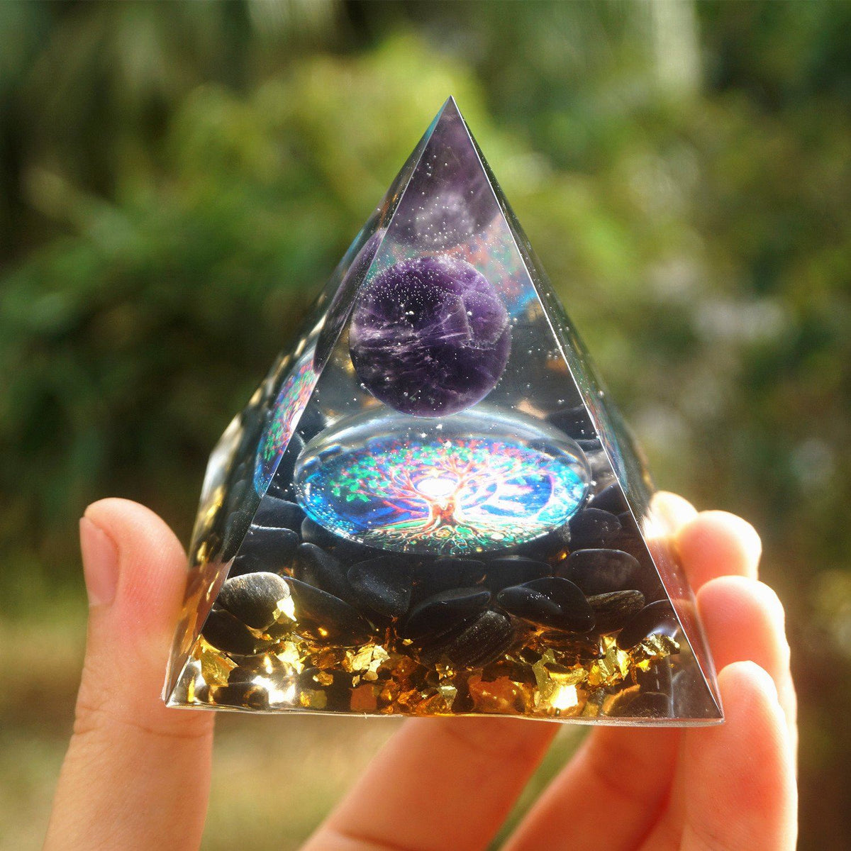 Amethyst Kristallkugel mit Obsidian Orgoni Pyramiden Heil Chakra Orgon