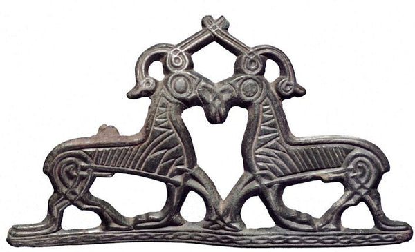 Clothes brooch of Thor's goats found in Viking excavation