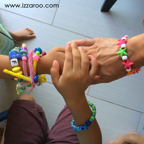 IZZAROO - How to teach kids gratitude and compassion