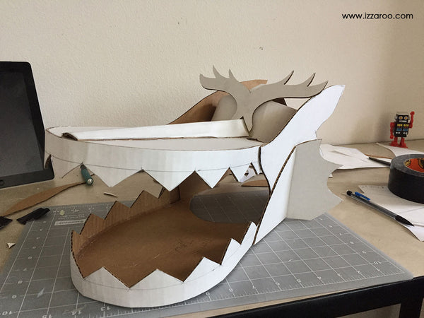 IZZAROO - DIY Tutorial - Dragon Halloween Costume