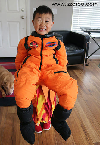 IZZAROO - DIY Flying Astronaut Halloween Costume