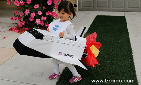 IZZAROO - DIY Space Shuttle Halloween Costume