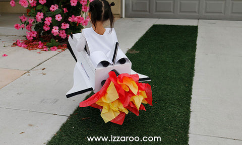 IZZAROO - DIY Space Shuttle Halloween Costume