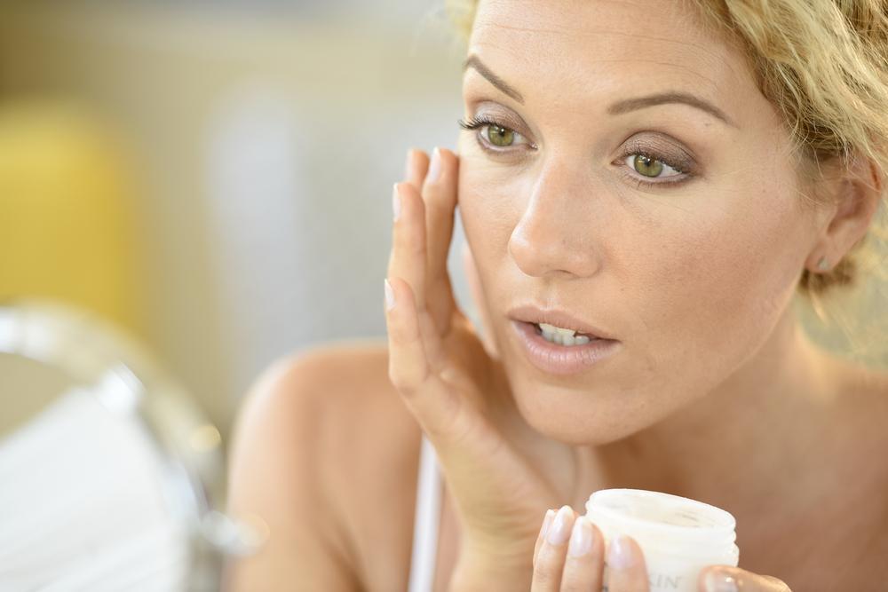 how-to-make-a-homemade-moisturiser-for-your-face