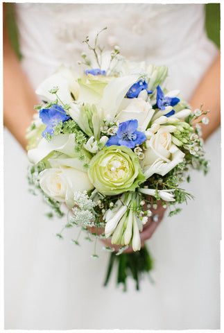 Arbor Love – Elegant Lakeside Blue & Green Wedding