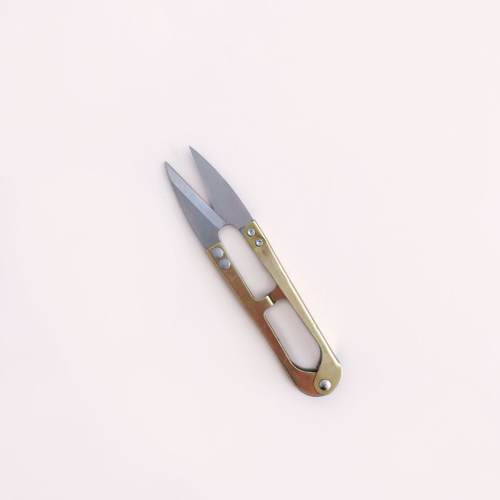 small thread scissors