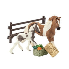 Special Edition Tinker mare and foal  Schleich 72069   Introduced: 2014; Retired: 2014  Released in ToysRus in Germany, Austria etc