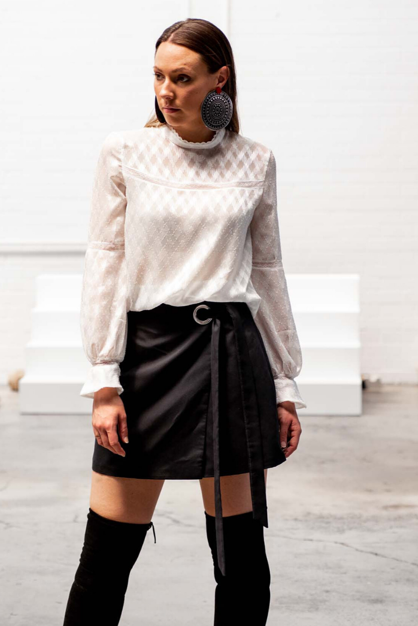 Shiva Novinfar is inspired by all things fashion and art, and she's driven by positive change