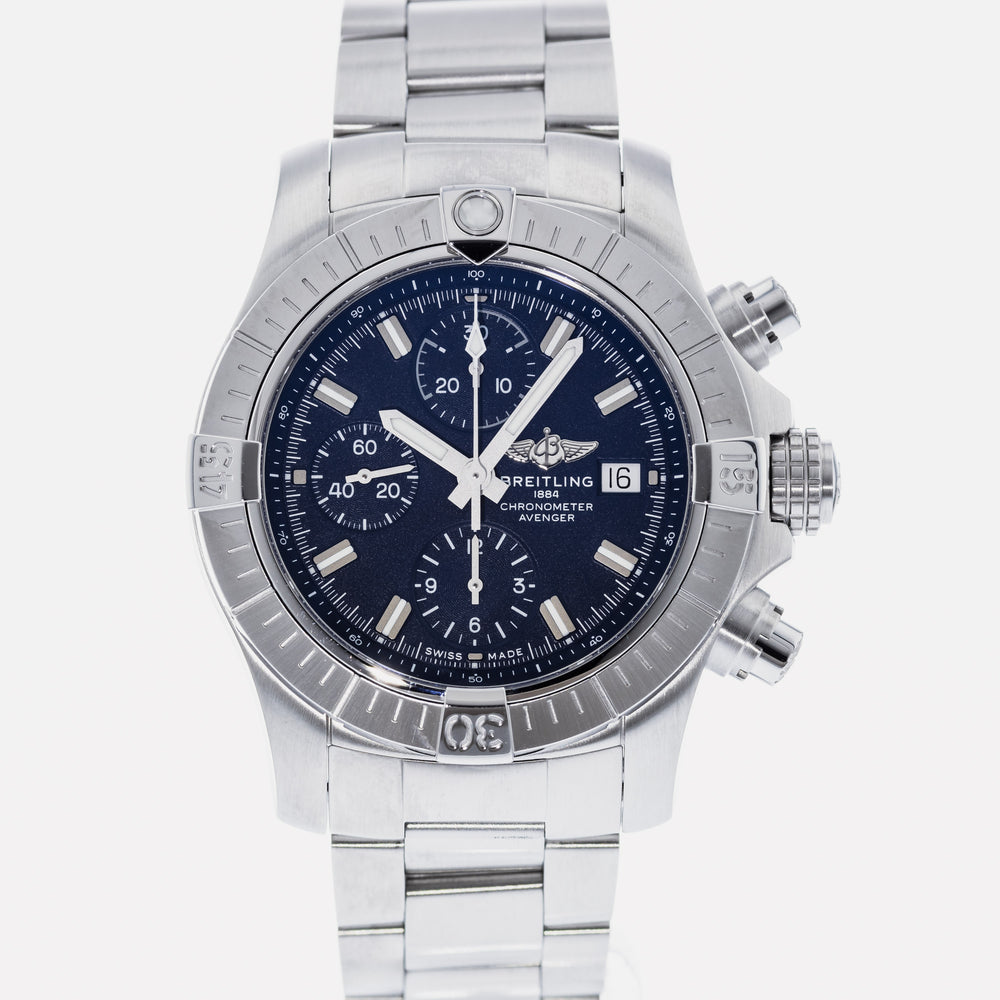 Breitling Avenger A13385 1